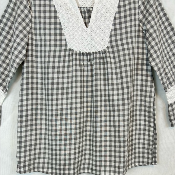 NEW Suzanne Betro Gray Gingham And Lace Peasant Top / Small - Picture 6 of 9